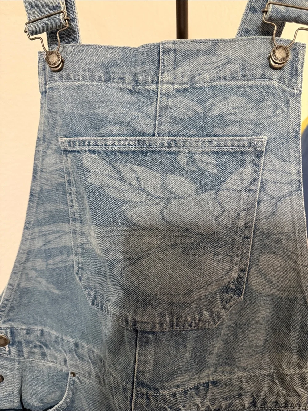 Nasty Gal Collection Light Wash Denim Short Overalls #125 - Picture 2 of 3
